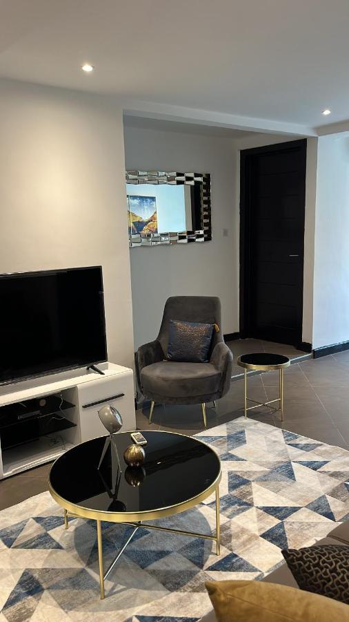 Nuben Court- Kumasi City Luaran gambar