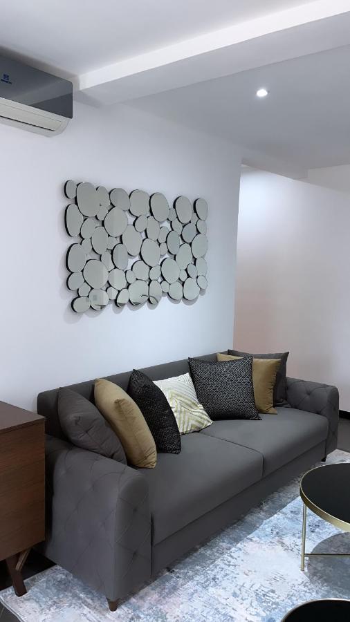 Nuben Court- Kumasi City Luaran gambar
