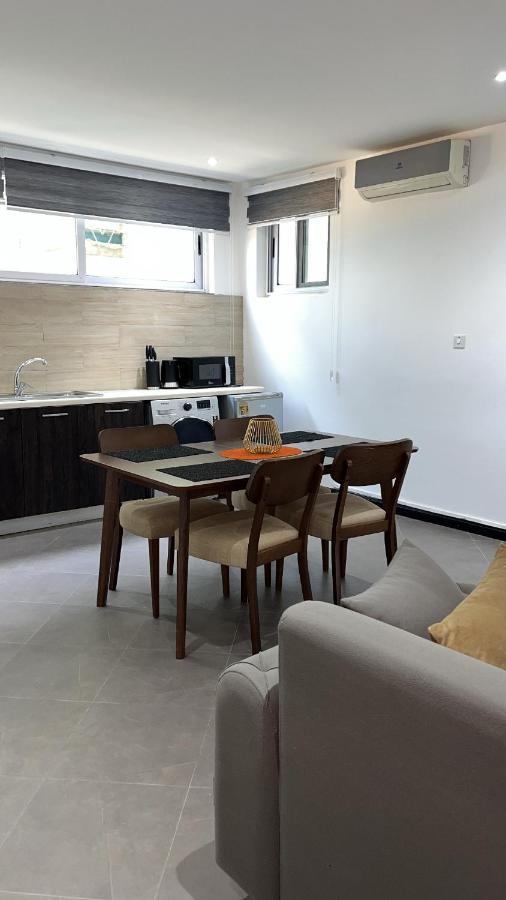 Nuben Court- Kumasi City Luaran gambar