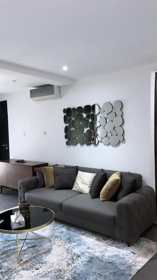 Nuben Court- Kumasi City Luaran gambar
